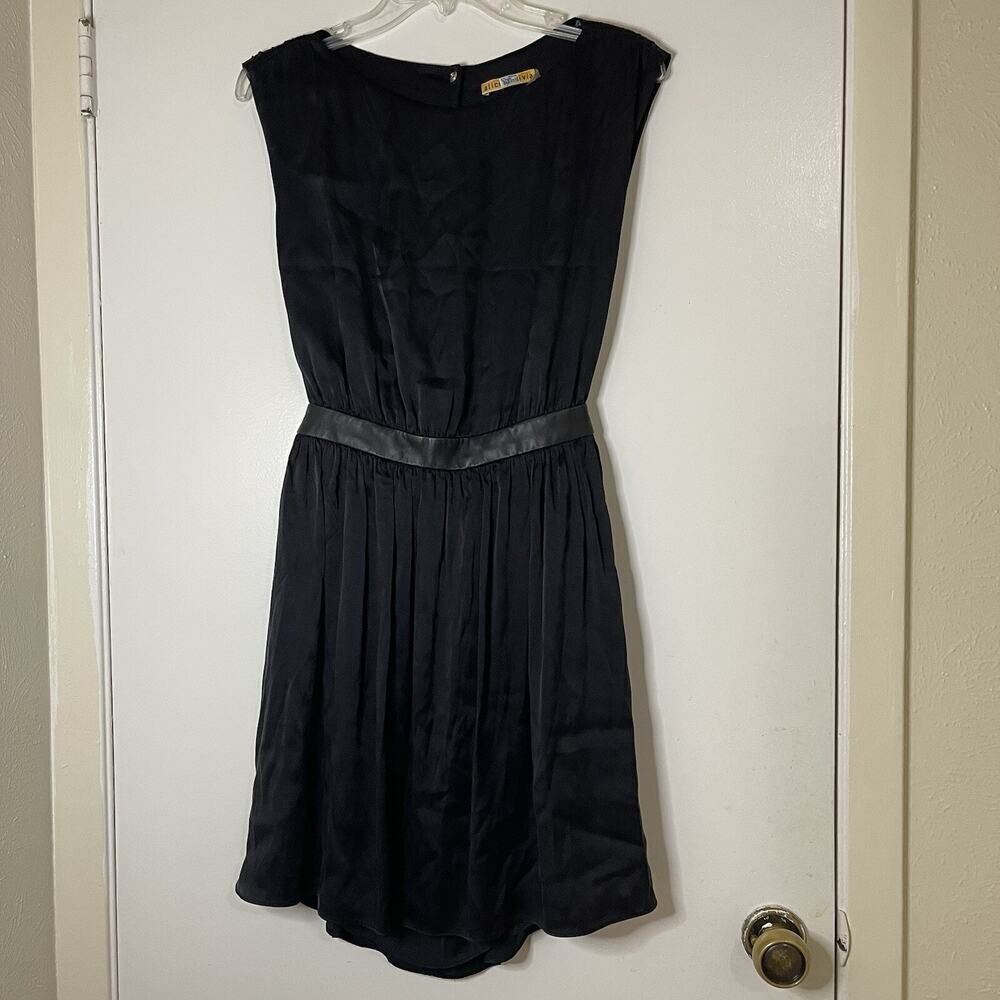 ALICE + OLIVIA black silk leather trim fit and flare dress cutout back size Smal